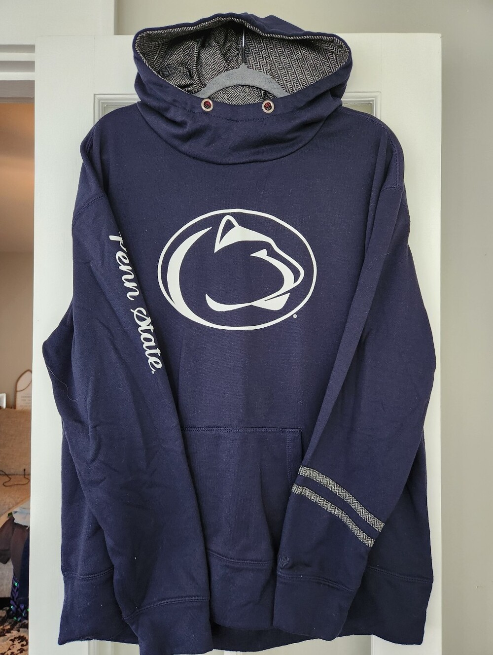 Penn State Women's navy blue pullover hoodie sweatshirt